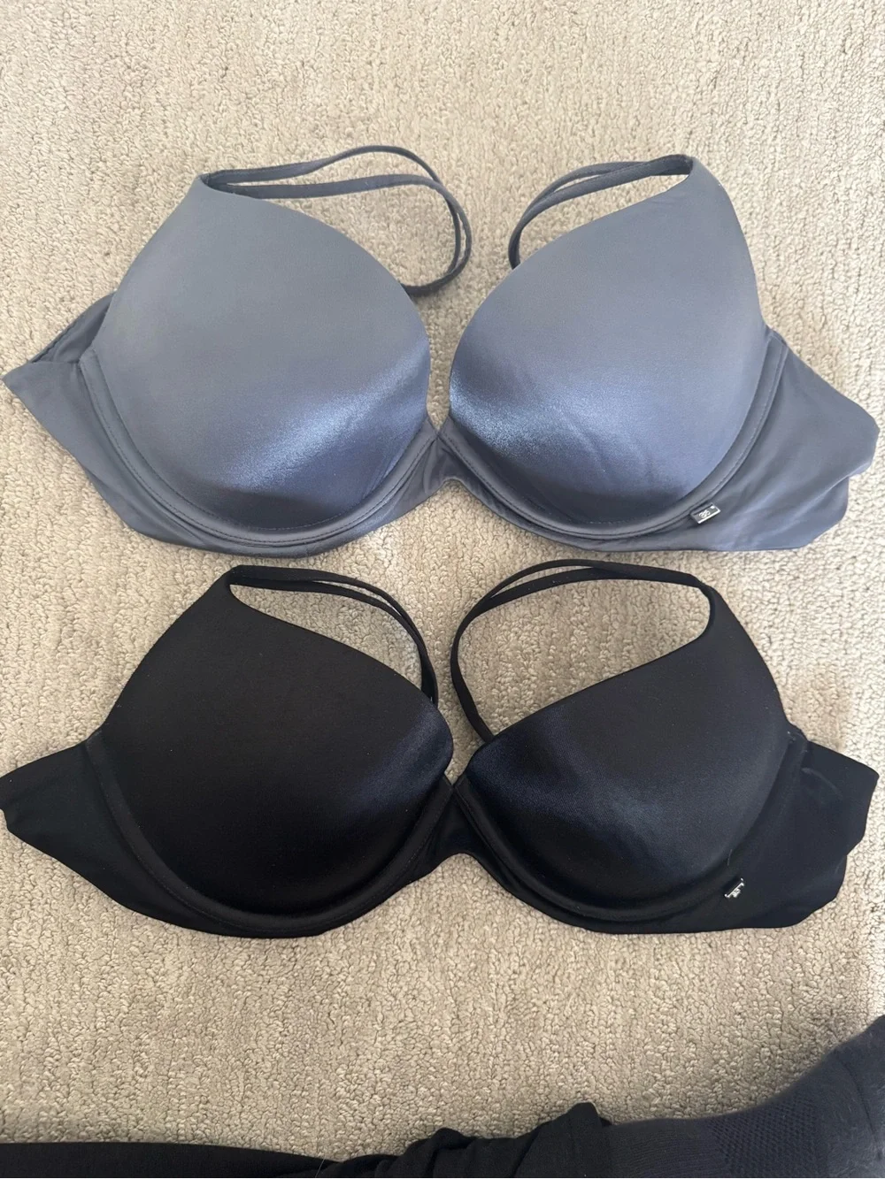 Victoria's Secret Smooth Padded Bras in Black and Gray-Blue - Picture 4 of 4